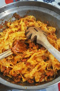 tagliatellone-al-ragu